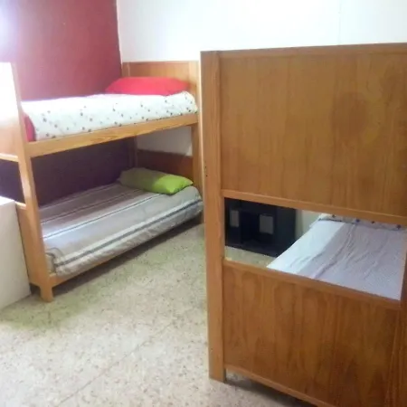 Nuevo Coruna Backpackers 호스텔 *